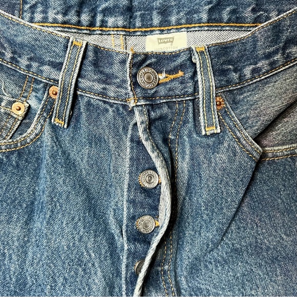 Vintage 501 Classic Straight Levi’s Jeans - Picture 2 of 6